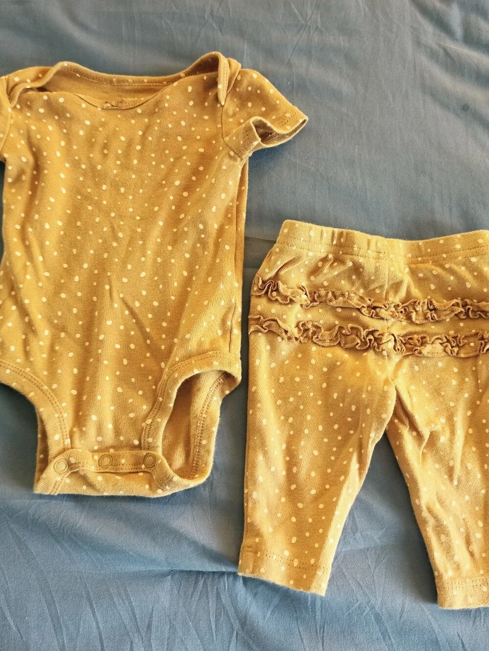 Baby Girl Bundle (Lot of 4) Summer Outfits Carter's Circo Size 0-3 Months